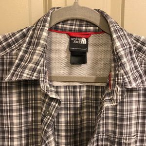 Men’s North Face Short Sleeve Button Down Shirt Sm